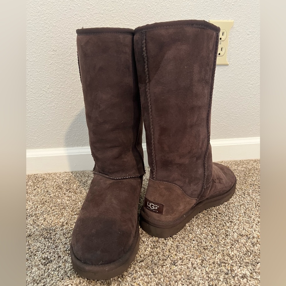 AUTHENTIC Tall Brown Uggs